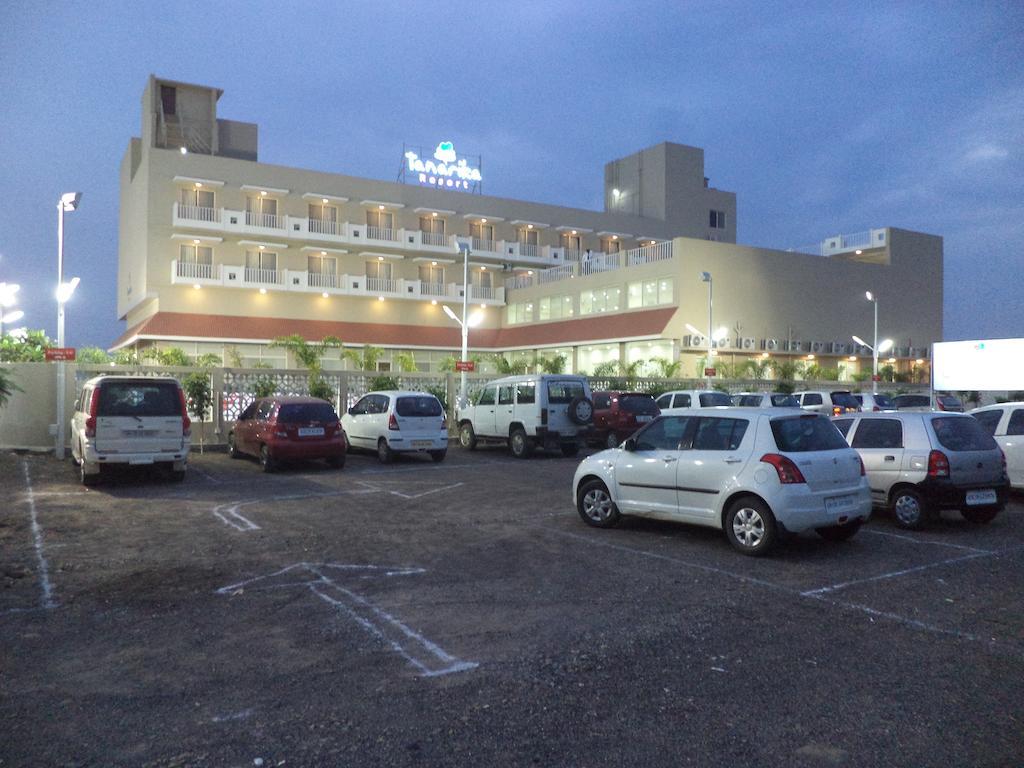 Tanarika Resort Bhusawal Exterior photo