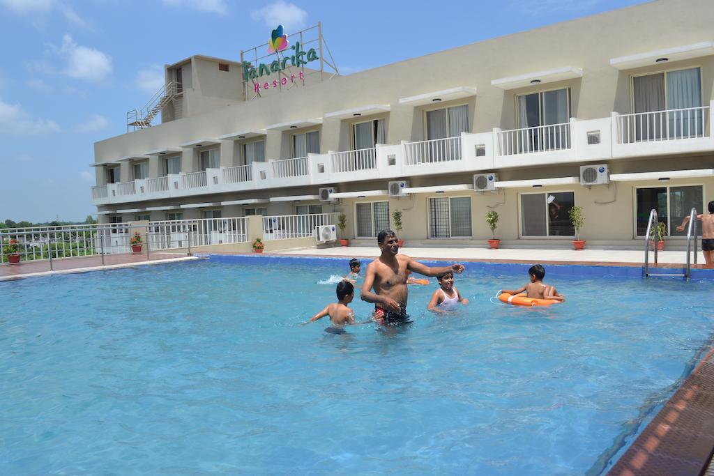 Tanarika Resort Bhusawal Exterior photo