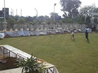 Tanarika Resort Bhusawal Exterior photo